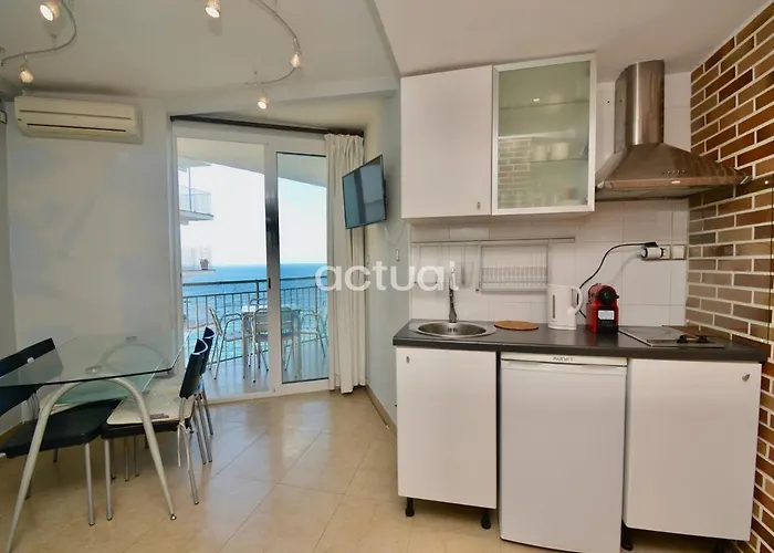 Apartament Cannes 11-6 *